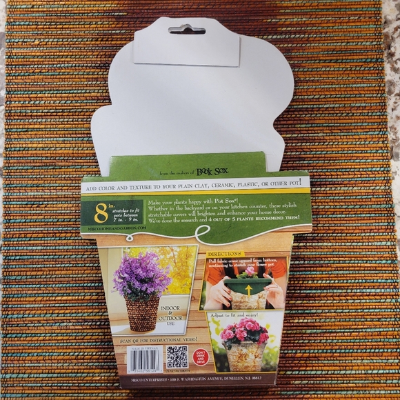 2pk Pot Sox Stretchable Fabric Planter Cover to Cover Flower Pots (Red) - Picture 4 of 6